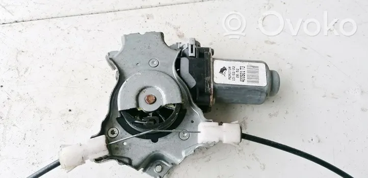 Nissan Primera Moteur de lève-vitre de porte arrière 400601T3