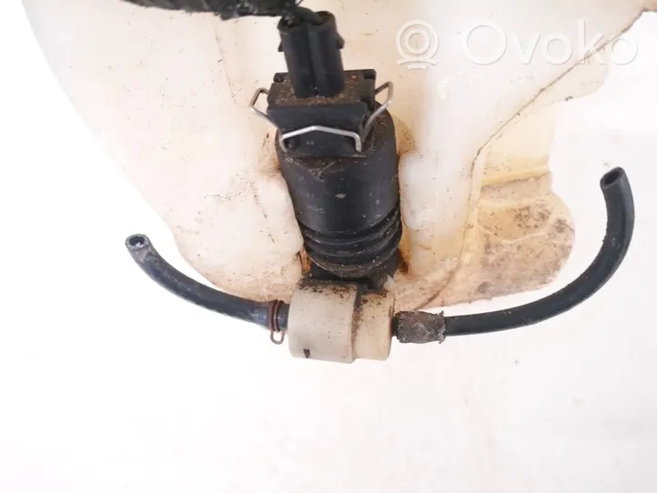 Opel Vectra B Windscreen/windshield washer pump 