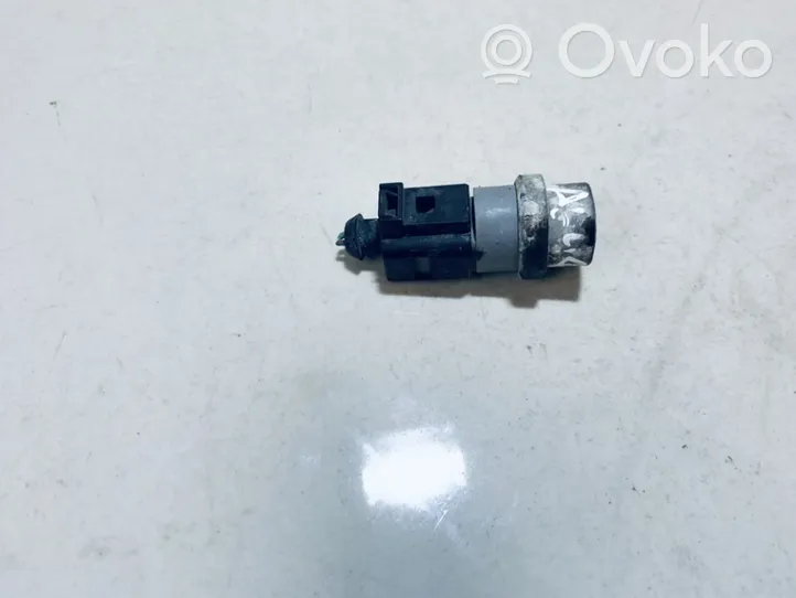 Volkswagen New Beetle Sensor de temperatura del refrigerante 1j0959625