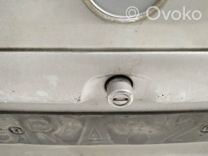 Opel Astra G Maniglia esterna del portellone posteriore/bagagliaio 