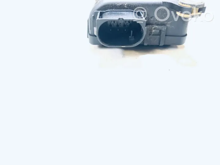 Volkswagen Bora Motorino attuatore aria 8d2820511c