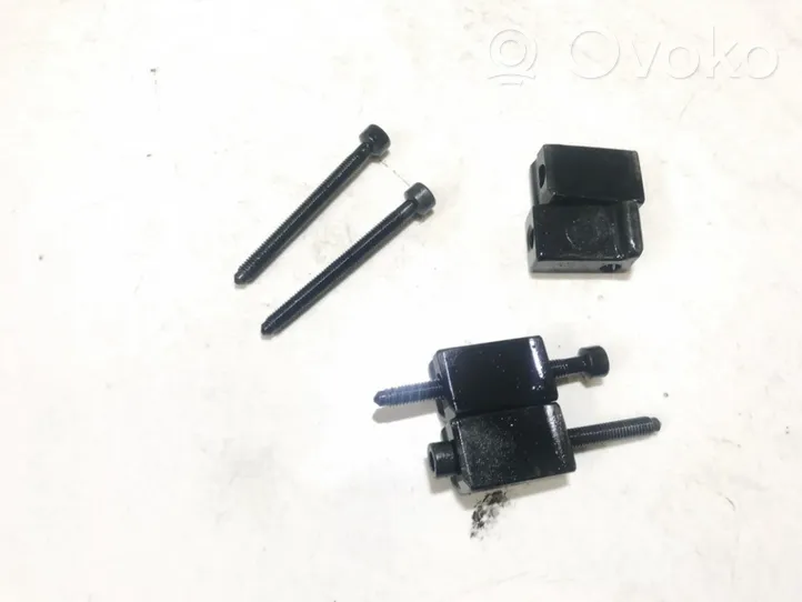 Volkswagen Golf Plus Fuel Injector clamp holder 