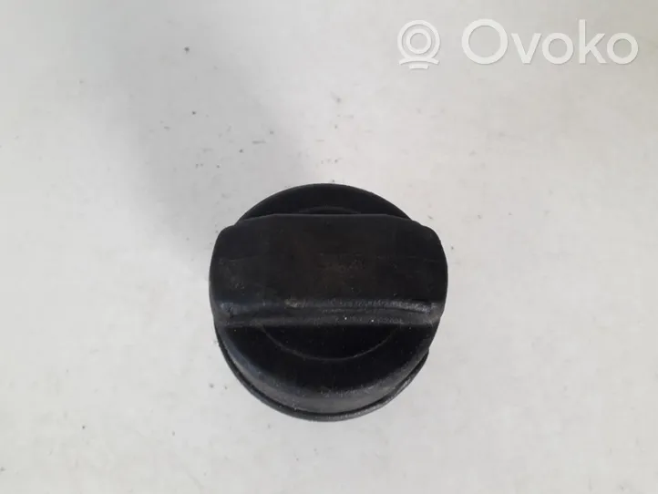 Audi 100 S4 C4 Fuel tank filler cap 