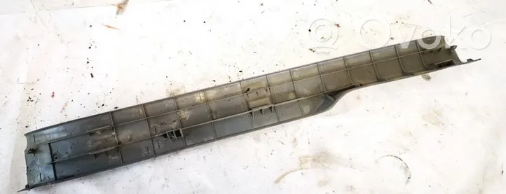 Toyota Avensis Verso Takaoven kynnyksen suojalista 6791744030