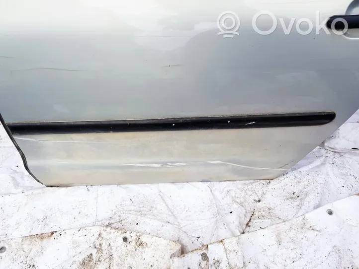 Volkswagen Sharan Rivestimento portiera posteriore (modanatura) pilka