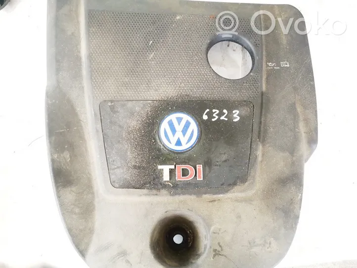 Volkswagen Bora Copri motore (rivestimento) 038103925aj