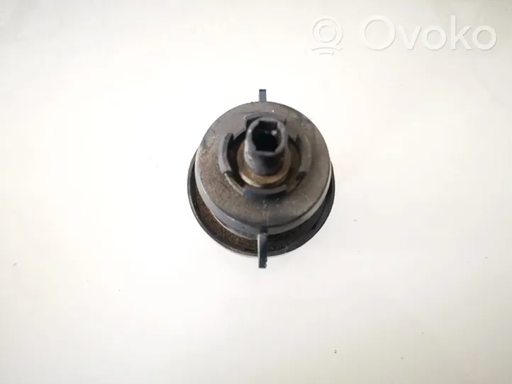 Audi 80 90 B3 Soupape aw23835698r