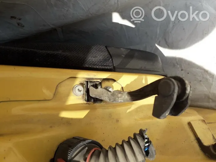 Opel Astra G Front door check strap stopper 