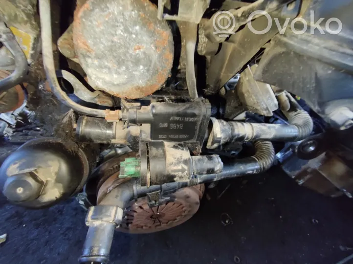 Citroen C3 Tuyau de liquide de refroidissement moteur 8486