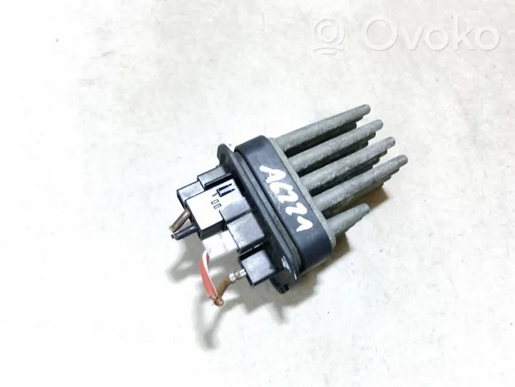 Opel Zafira A Résistance moteur de ventilateur de chauffage 52488536