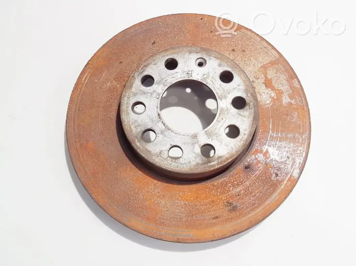 Volkswagen Golf VII Front brake disc ventiliuojamas