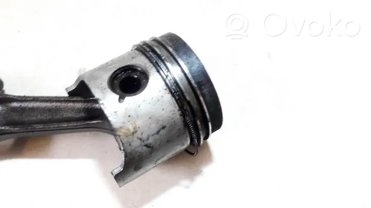 Citroen Xantia Piston avec bielle 