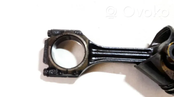 Volkswagen Golf III Piston with connecting rod 028h