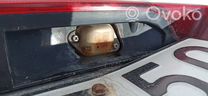 Mazda 323 F Éclairage de plaque d'immatriculation 