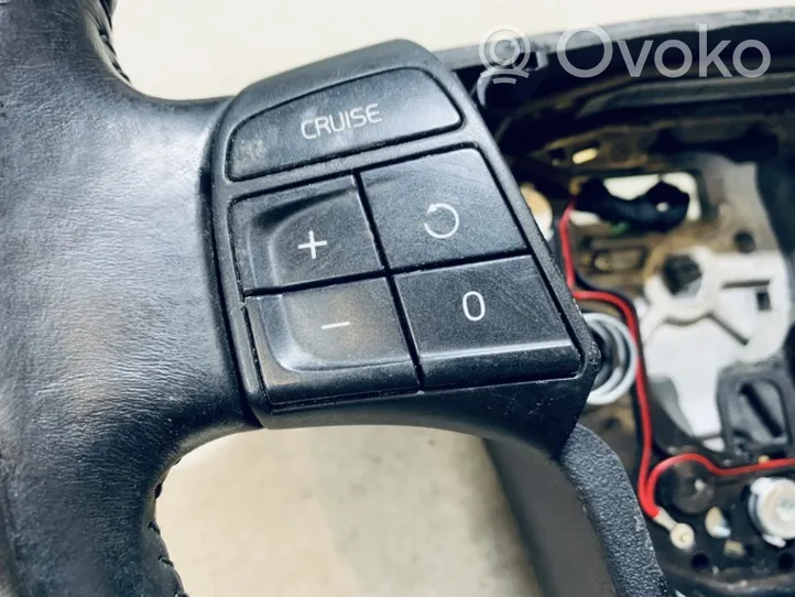 Volvo V70 Steering wheel buttons/switches 