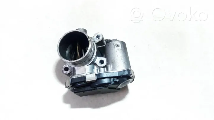 Opel Astra J Throttle valve 55570009db