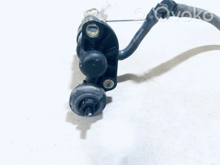 Volkswagen PASSAT B5.5 Clutch master cylinder 8e1721401ag