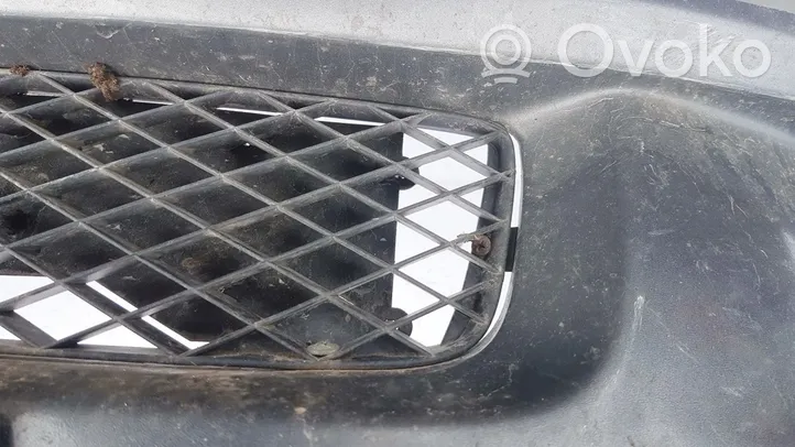 Mazda MPV Etupuskurin alempi jäähdytinsäleikkö 