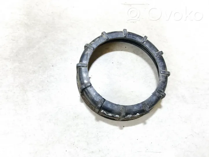 Nissan X-Trail T30 Bague de verrouillage pour réservoir de carburant 