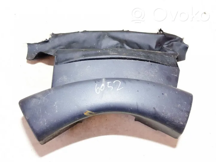 Renault Clio III Garniture de colonne de volant 8200408027