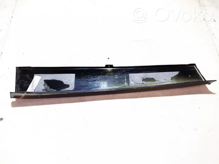 Volkswagen Touareg I Other rear door trim element 