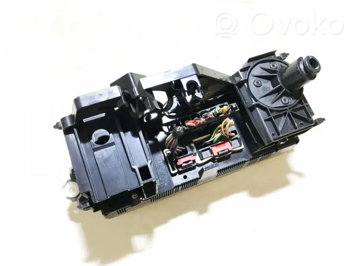 Volkswagen Jetta V Panel klimatyzacji 1k2820045b