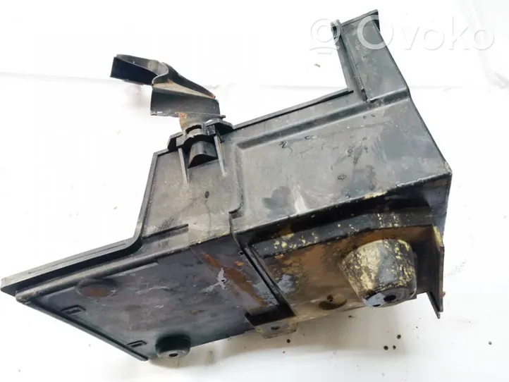 Volvo V50 Support boîte de batterie 30667941