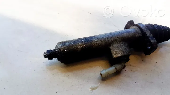 Audi 80 90 B3 Clutch master cylinder 2502600