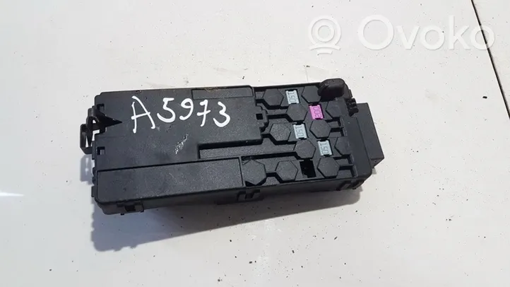 Mercedes-Benz E W211 Câble de batterie positif 2115452301