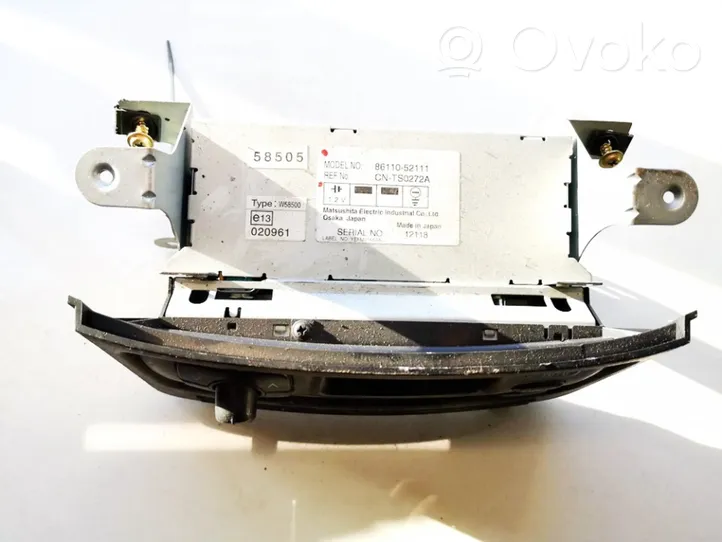 Toyota Yaris Verso Panel / Radioodtwarzacz CD/DVD/GPS 8611052111