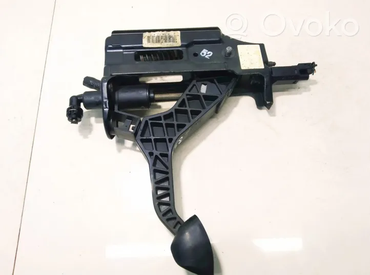 Skoda Octavia Mk1 (1U) Kytkimen pääsylinteri 1j1721388