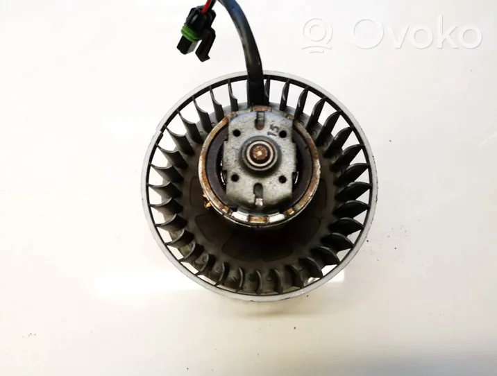 Renault Espace III Ventola riscaldamento/ventilatore abitacolo 0130063506