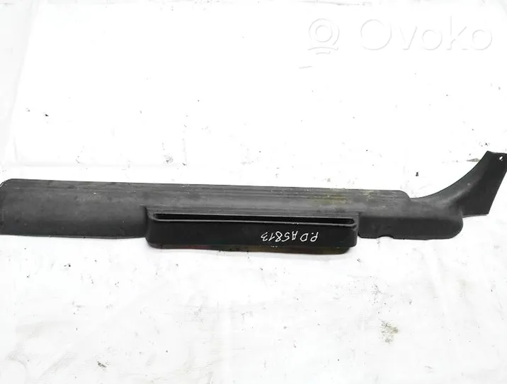 Opel Corsa C Etuoven kynnyksen suojalista 09114820