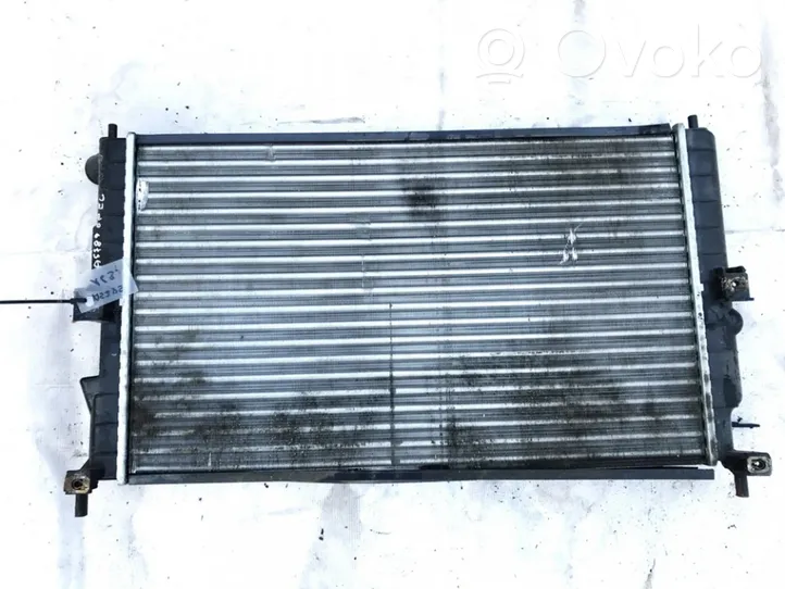 Opel Vectra B Coolant radiator 