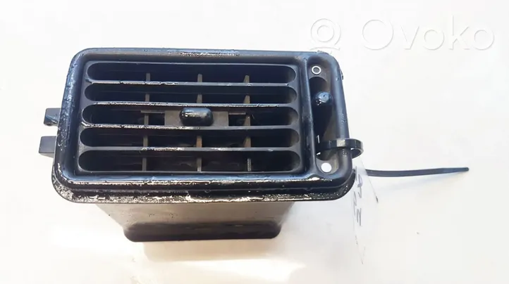 Ford Fiesta Dash center air vent grill 84FGB018B08AA