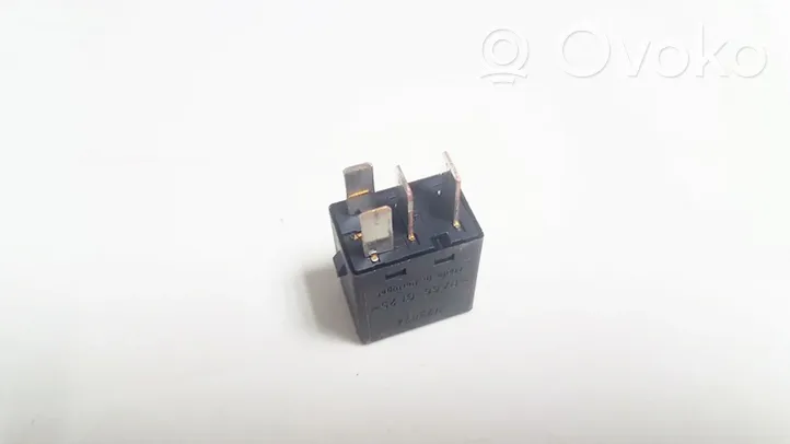Mitsubishi Space Star Other relay mb953382