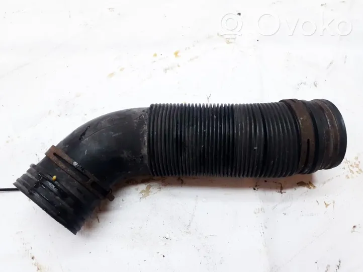 Volkswagen Golf III Air intake hose/pipe 