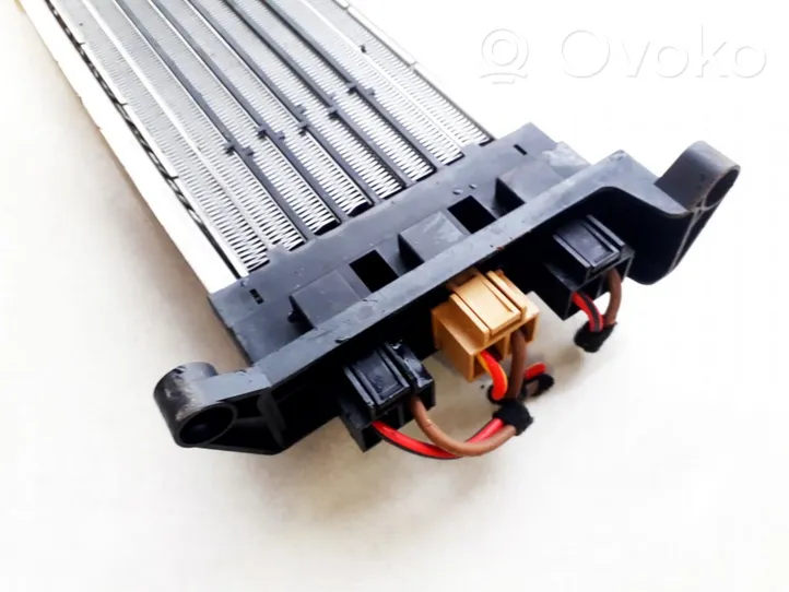 Audi A6 S6 C6 4F Elektrisks mazais salona radiators 4F0819011