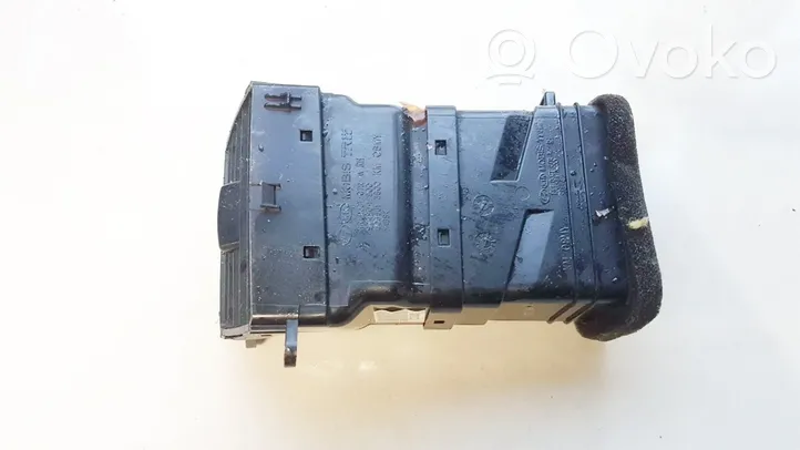 KIA Sportage Griglia di ventilazione centrale cruscotto 974201f500