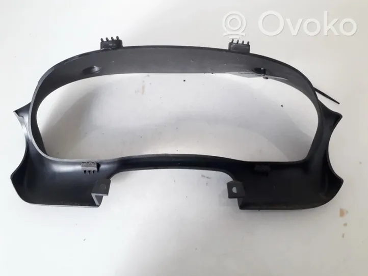 Opel Astra F Cornice cruscotto 90414047