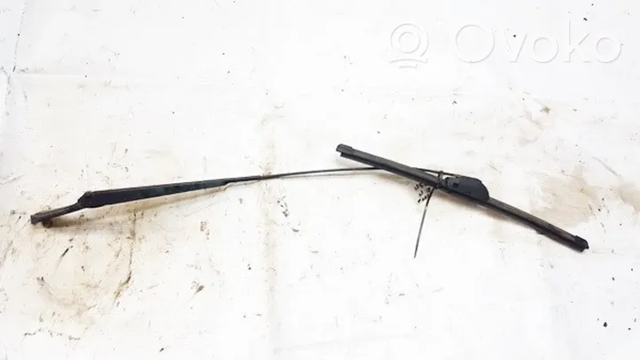 Volkswagen Golf IV Front wiper blade arm 1j1955410a