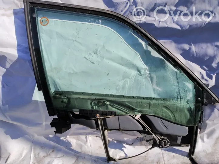 Audi 80 90 B3 Front door window/glass frame 