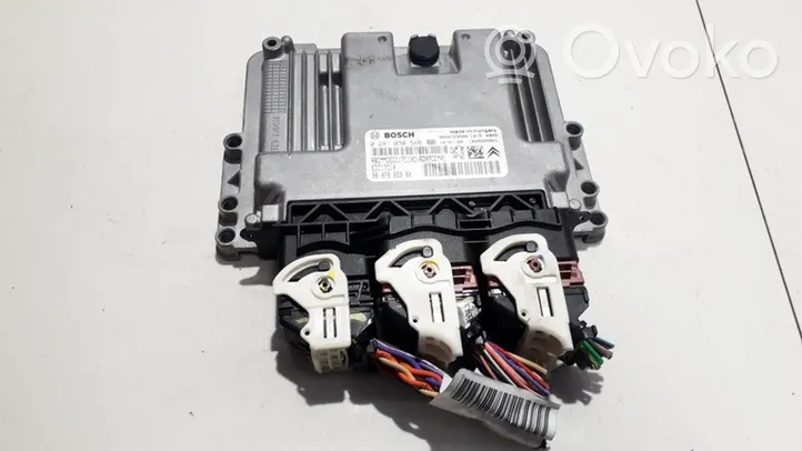 Citroen C4 II Engine control unit/module 0281030546