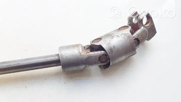 Volkswagen PASSAT B5.5 Steering column universal joint 