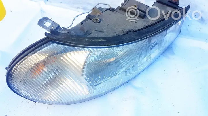 Ford Mondeo MK II Lampa przednia 0301098228