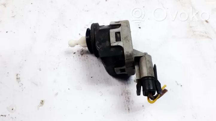 Opel Astra G Headlight level adjustment motor 90590665