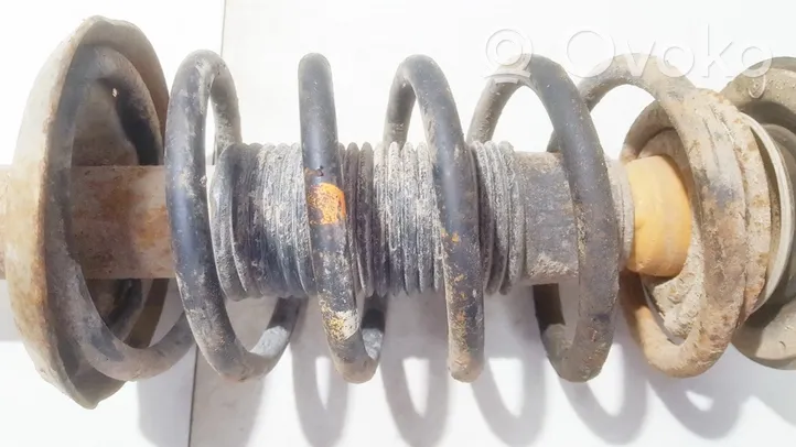 Volkswagen Golf III Front coil spring 