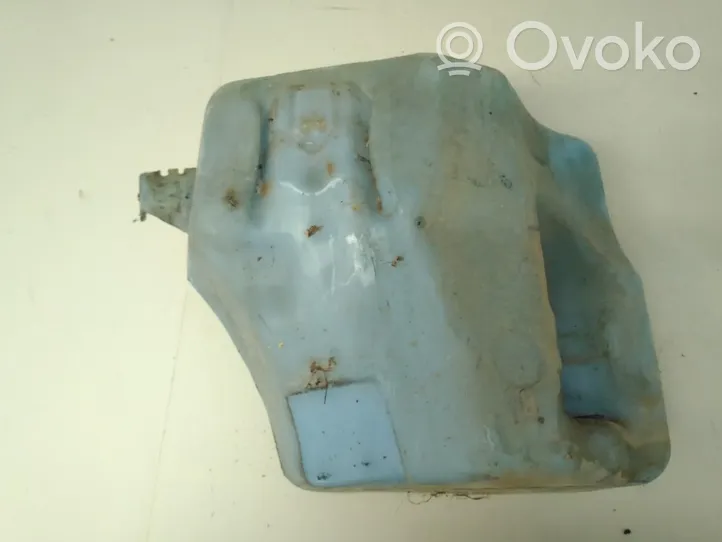 Volkswagen PASSAT B3 Réservoir de liquide lave-glace 357955453b