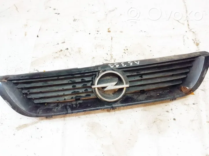 Opel Vectra B Etusäleikkö 90505722