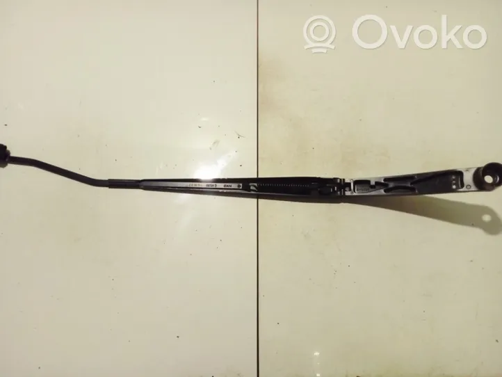 Renault Kadjar Front wiper blade arm 